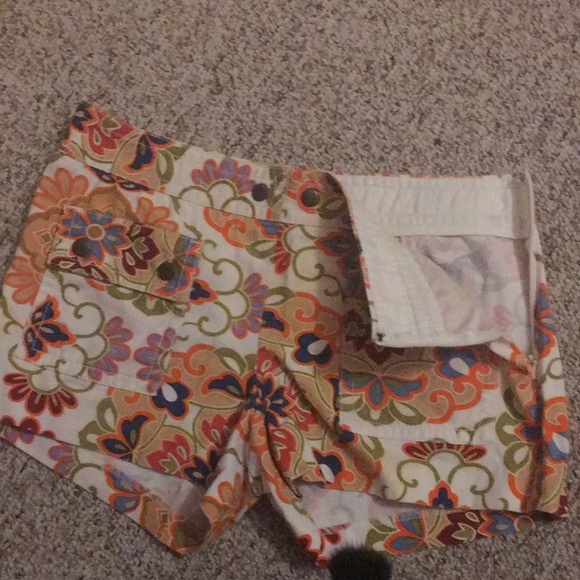 J crew shorts - Picture 4 of 7